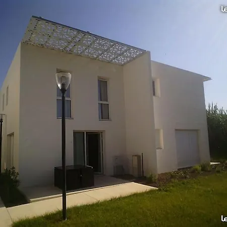 Recente 6 Pers, Piscine Chauffee A 100 M Agde